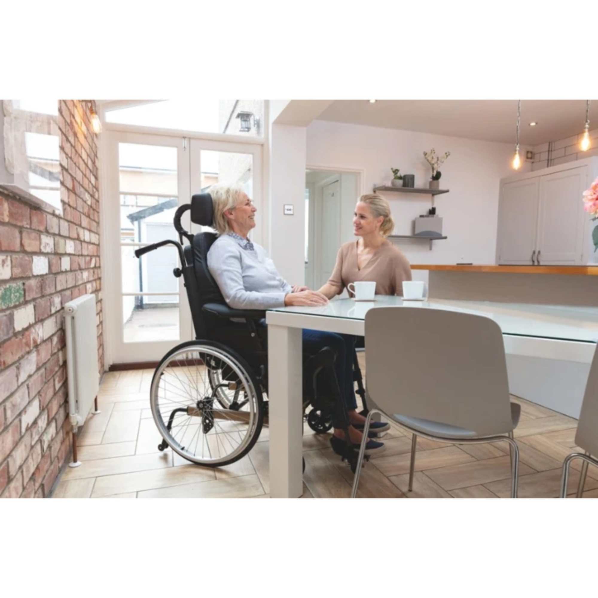 Fauteuil roulant Clematis Pro One S Fixe - Invacare