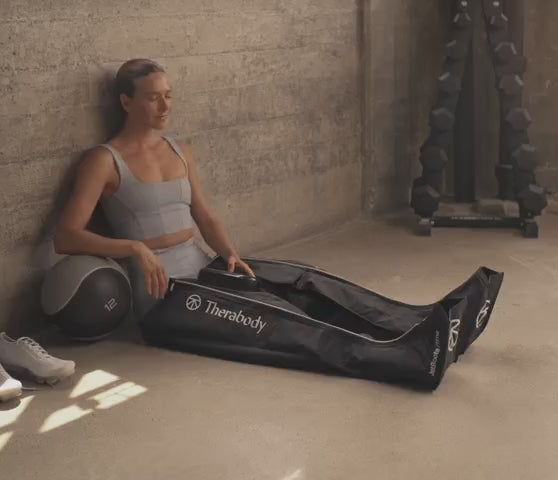 Load video: JetBoots Prime - bottes de pressothérapie - 3 tailles - Therabody